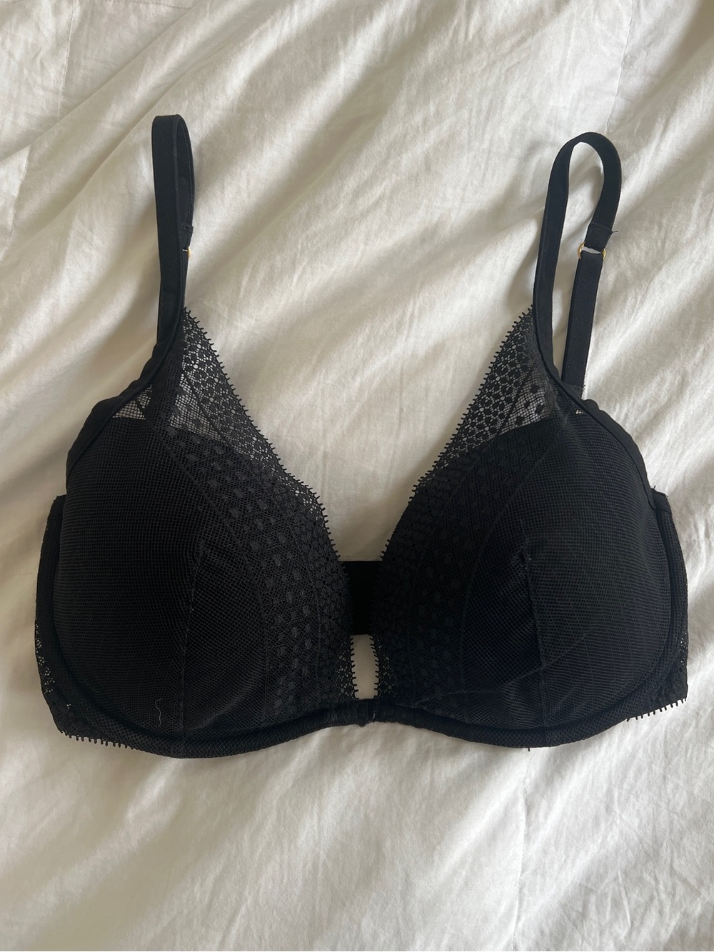 Victoria’s Secret Incredible Plunge Bra